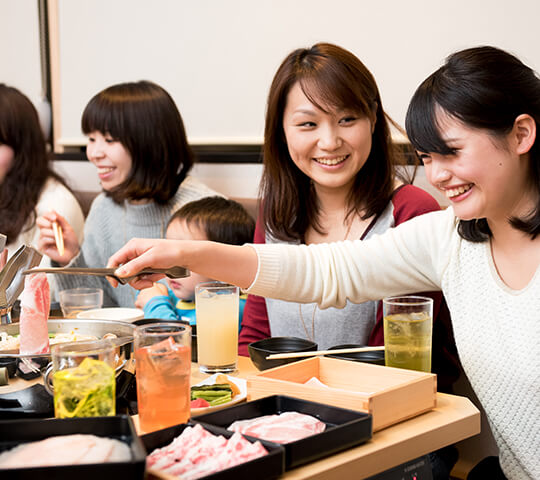 お食事をお楽しみ